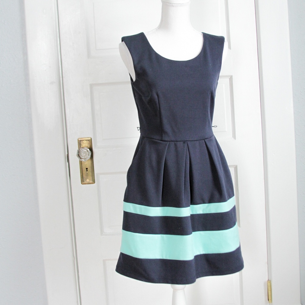 iZ Byer Dress in Blue